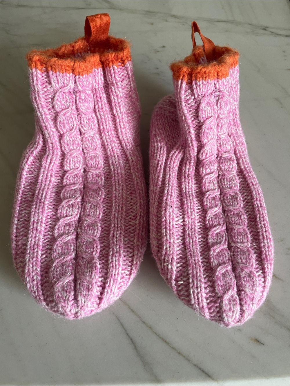 Bombas toddler 8-10 cable Knit gripper Slipper Socks pink with Orange Trim